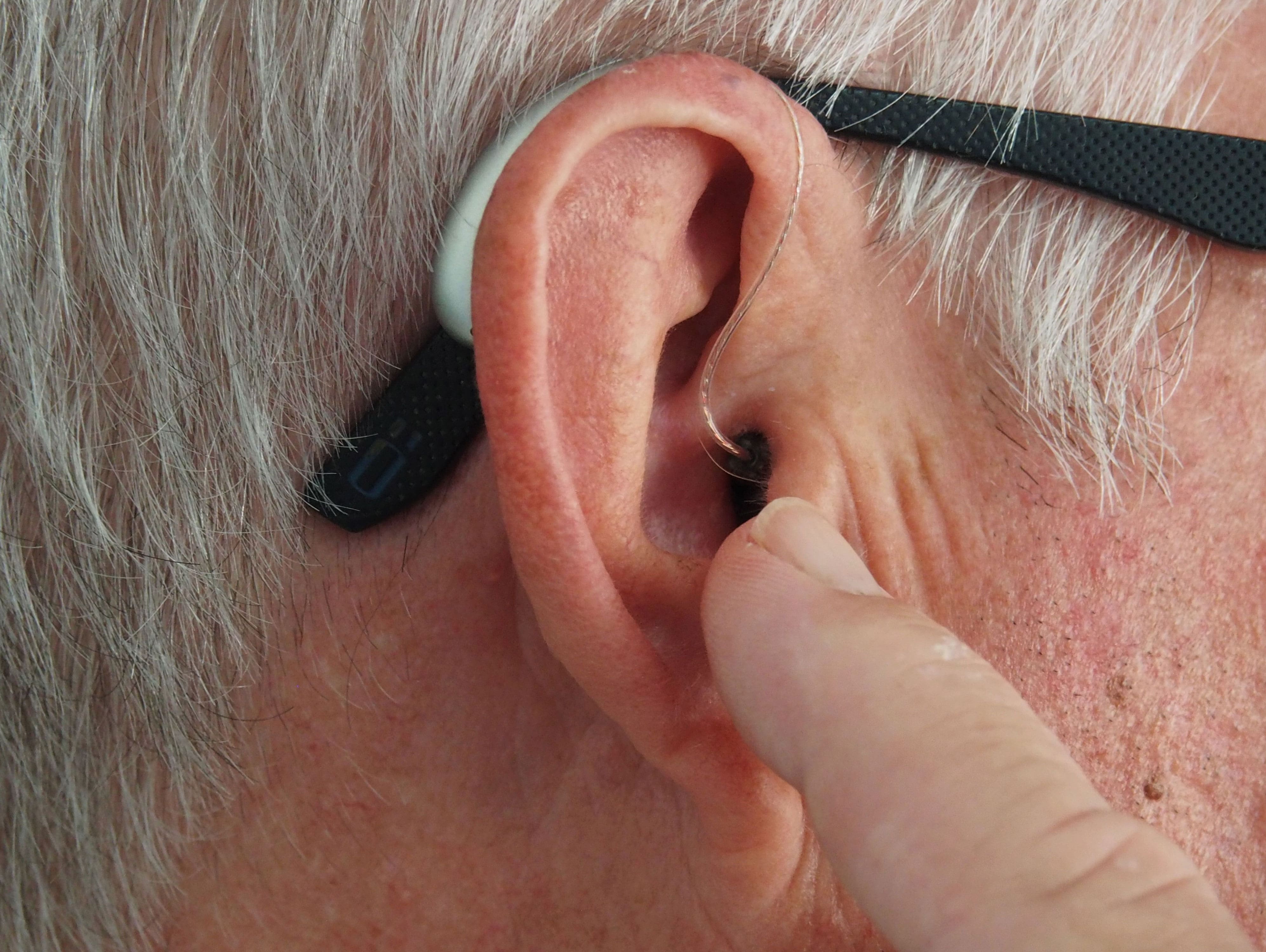 Dicas para uma adaptação mais rápida aos seus aparelhos auditivos